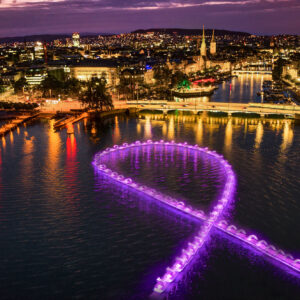 Maike Kissling, General Manager der Estée Lauder Companies Schweiz, erklärt auf sonrisa, woher die Pink Ribbon Kampagne kommt und warum sie nach wie vor aktuell ist.
