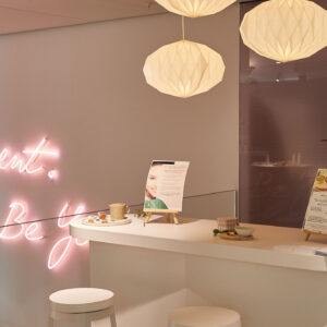 sonrisa hat bei The Beauty Stories im 5. Stock von Modissa eine Pedicure mit dem ersten cleanen Gel-Nagellack getestet - und auch sonst viel spannendes entdeckt.