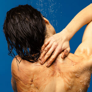 Pflegt die Haut, macht schön – und hat keine Folgen für die Silhouette: die süss duftende Posh Chocolate Duschcreme von Lush.