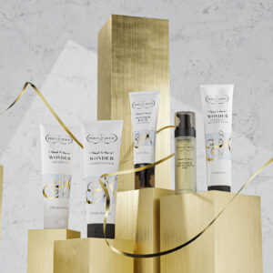 Die Wonder-Collection von Percy and Reed kann vielleicht keine grossen Wunder bewirken - aber einen Bad-Hair-Day in einen guten Tag verwandeln!