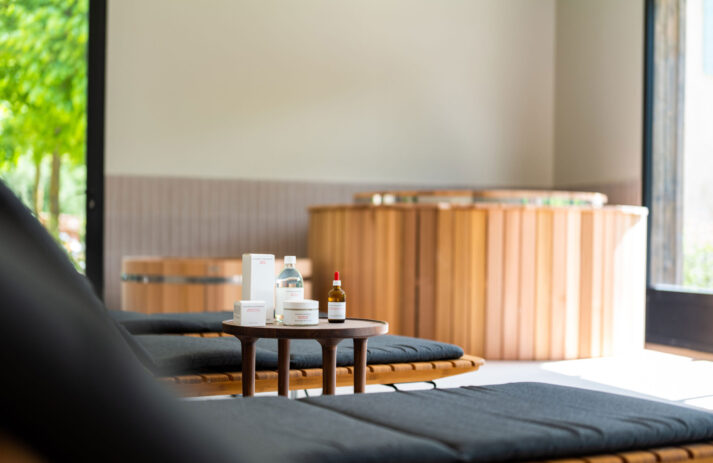 Wow! Westlich von Paris wurde im Luxushotel Domain de Primard der erste Spa von Susanne Kaufmann in Frankreich eröffnet.