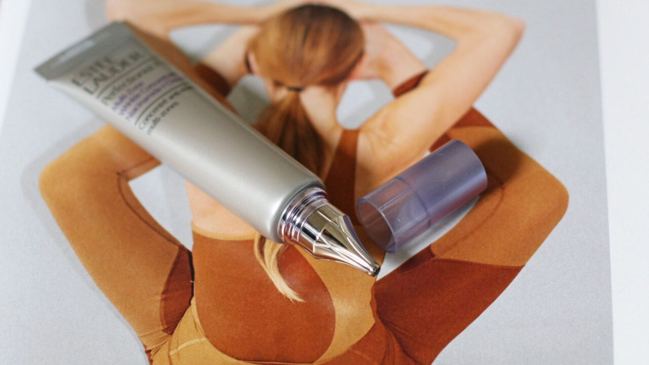 Estée Lauder erweitert die Perfectionist Pro-Kollektion mit dem Multi-Zone Wrinkle Concentrate um ein ganzheitliches Multitalent gegen Fältchen.