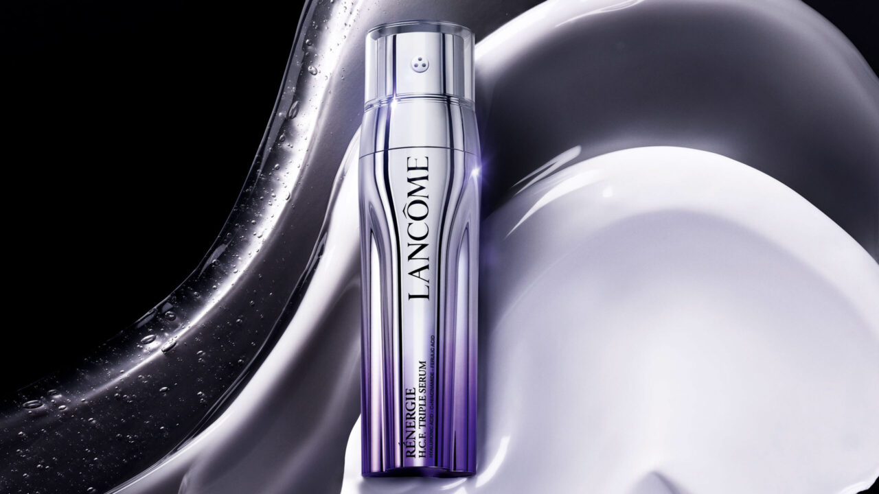 Die Formel des neuen Lancôme Rénergie HCF Triple Serum enthält mehrere Anti-Aging-Wirkstoffe, die bisher als unvereinbar galten. sonrisa erklärt, wie das funktioniert.