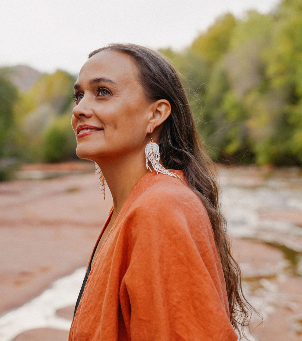 Im Interview mit Lotus Wei Begründerin Katie Hess geht sonrisa dem neuen Wellness- und Beauty Trend nach.