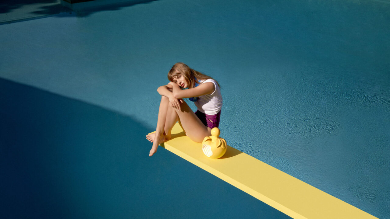 Nina Soleil ist eine duftende Hommage an süsse Sahne – und schürt dank einer sommerlichen Formel gleichzeitig die Vorfreude auf die warme Jahreszeit.