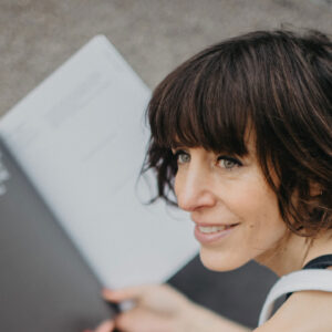 In der exklusiven Serie sonrisa x HIRANOTRAINING gibt es von Sportwissenschaftler und Mental Coach Julien Hirano einfache Tipps um geistige und körperliche in Form zu kommen – heute wie man Stimmungstiefs sowie Ängste überwindet.