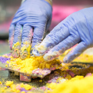 Lush Schweiz feiert das 20. Jubiläum und auf sonrisa gibt es alle Details zur grossen Beauty-Geburstagsparty.