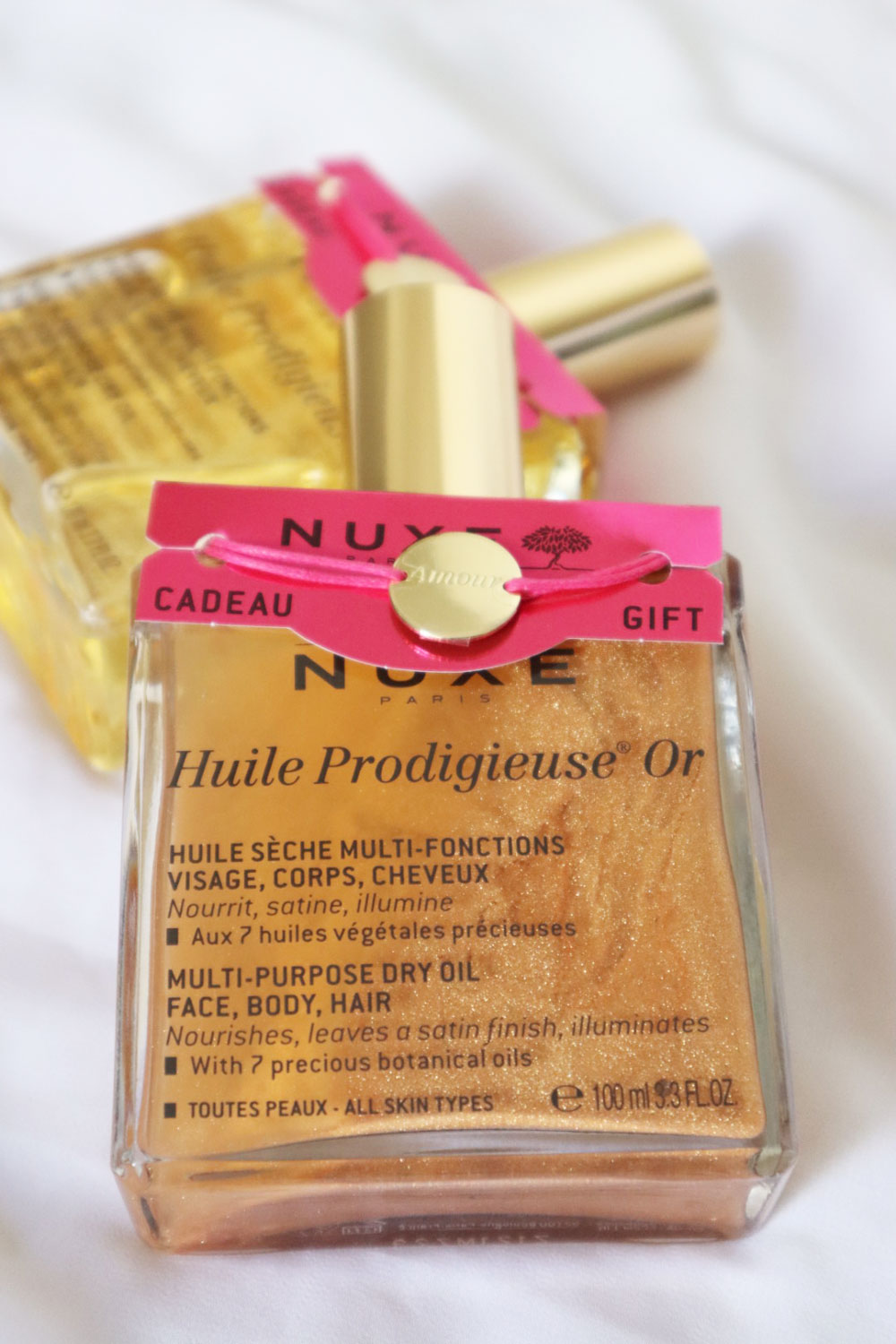 Nuxe lanciert eine limitierte Auflage des Beauty-Klassikers Huile Prodicieuse, zu dem ein hübscher Glücksbringer gehört.