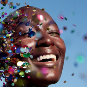 Nuxe lanciert eine limitierte Auflage des Beauty-Klassikers Huile Prodicieuse, zu dem ein hübscher Glücksbringer gehört.