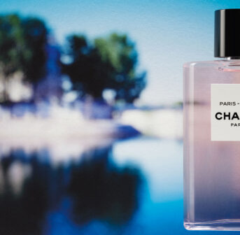 Mit Paris-Paris erhält die legendäre Duft-Kollektion Les Eaux de Chanel Zuwachs um einen wunderbaren Unisex-Duft, der zum Träumen von der Hauptstadt einlädt.