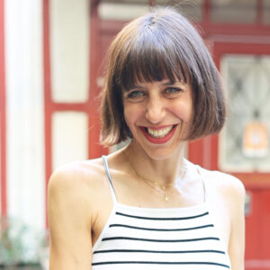 In den sonrisa Unterhaltungs Tipps vom August 2022 gibt es neue Empfehlungen zum Lesen, Schauen und Hören.