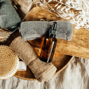 Dry Brushing ist ein beliebter Wellness-Trend mit langer Tradition. Im sonrisa Dry-Brush-Lexikon gibt es alle Informationen zu diesem Beauty-Ritual für Körper und Geist.