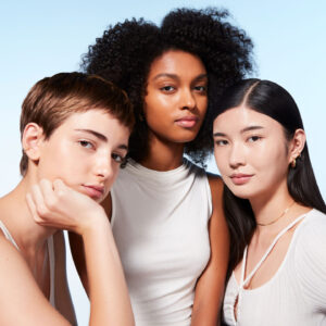 Mac Cosmetic erweitert mit Hyper Real das Sortiment um eine Hautpflege-Linie als Basis für gute Makeup-Looks.