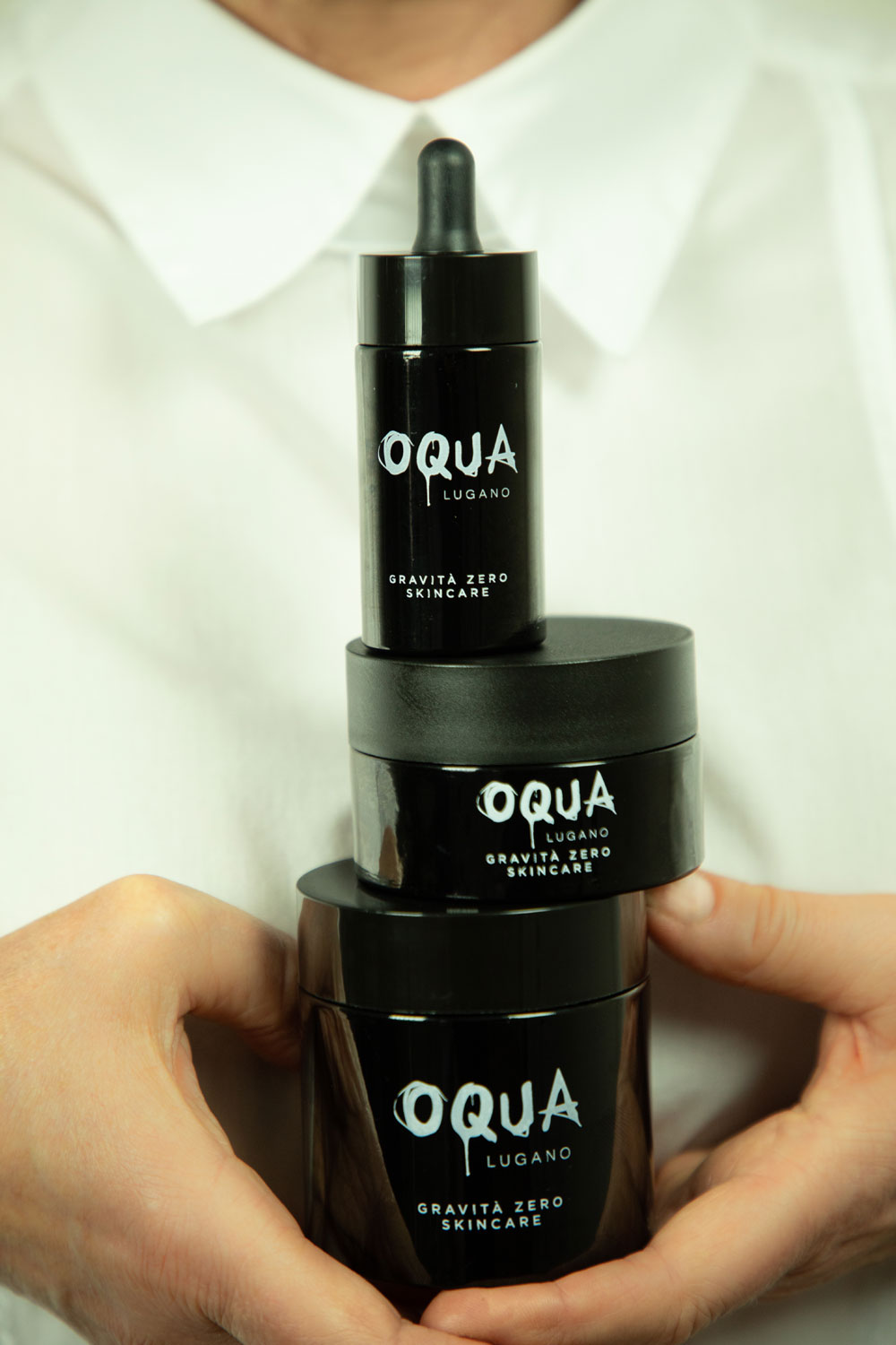Makeup-Artist und Beauty-Unternehmerin Franziska Lerch redet auf sonrisa über die Gründung ihres Swiss Made Hautpflegebrands Oqua, wirtschaftliches Know-How und warum die Welt eine Lächel-Maschine braucht. 