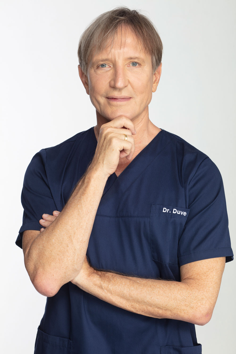 Der renommierte Dermataloge Dr. Stefan Duve beantwortet im exklusiven FAQ auf sonrisa alle Fragen zum Thema Botox.