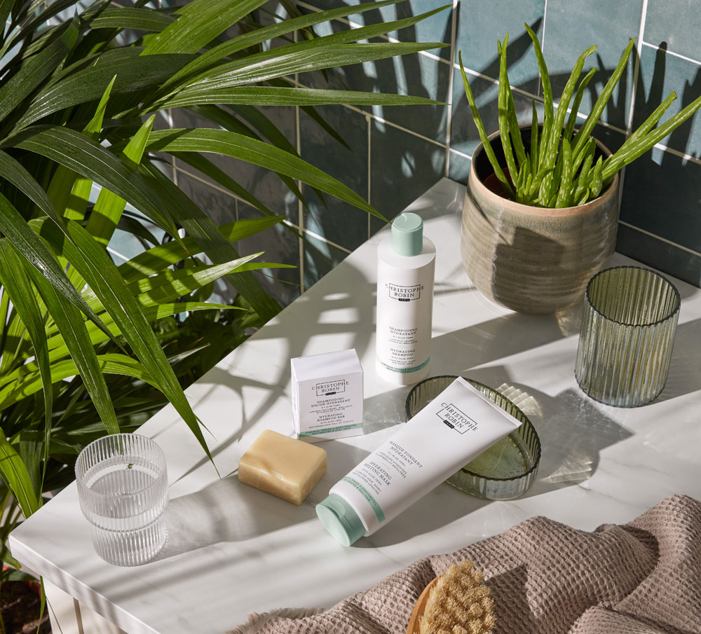 It's a good day for a good hair day: sonrisa verlost zwei luxuriöse Haarpflege-Sets von Star-Figaro Christophe Robin im Wert von je über 300 CHF!