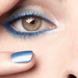 Die Frühlingskollektion 2024 von Chanel, die erste unter der Leitung des Creative Teams Comètes Collective, ist jetzt erhältlich. Die Details dazu sowie aktuelle Makeup-Trends gibt es auf sonrisa.ch.