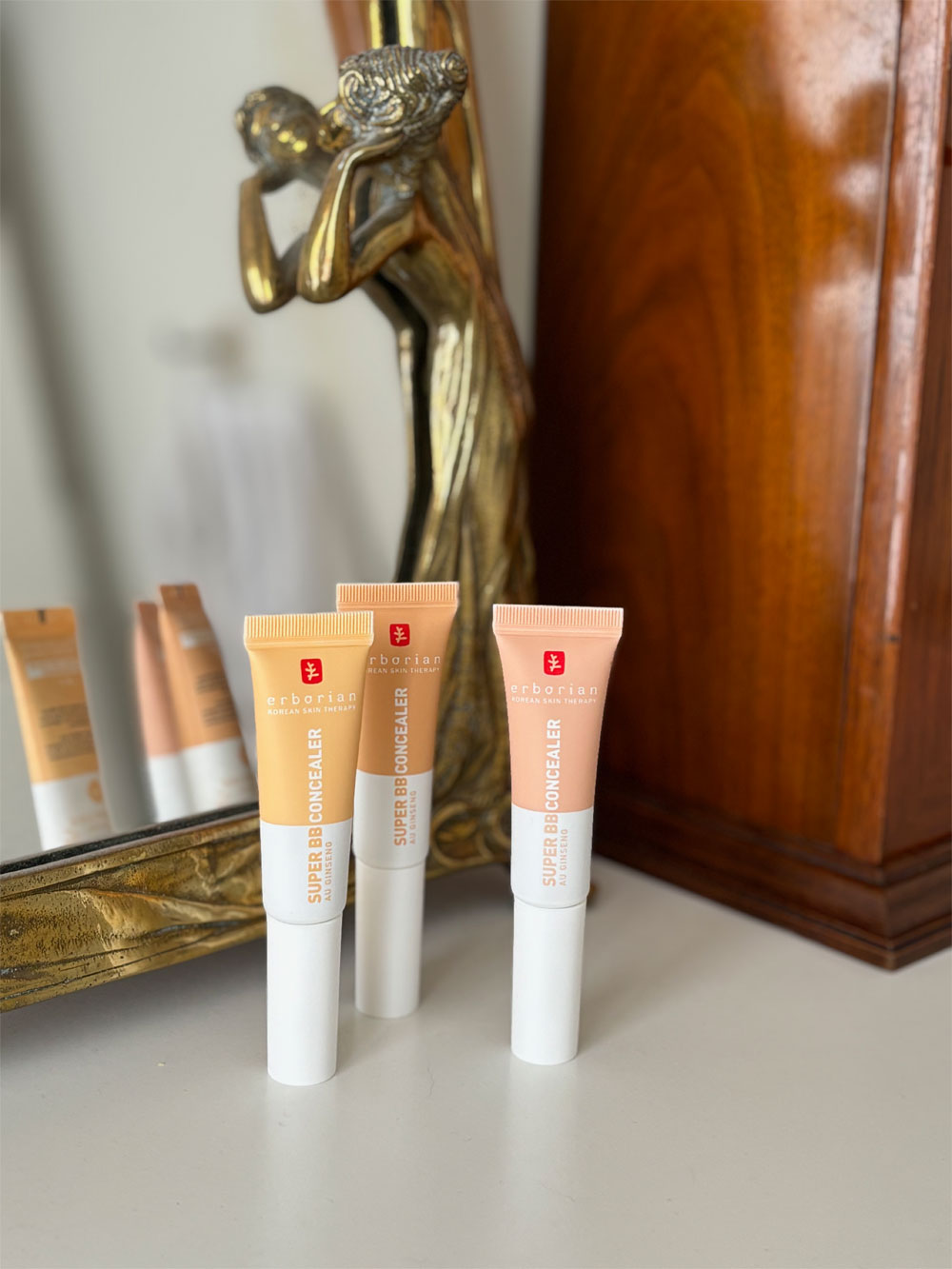 In den Beauty-News vom März 2024 auf sonrisa.ch findest Du eine Übersicht mit den besten Lancierungen aus dem Beauty-Kosmos.