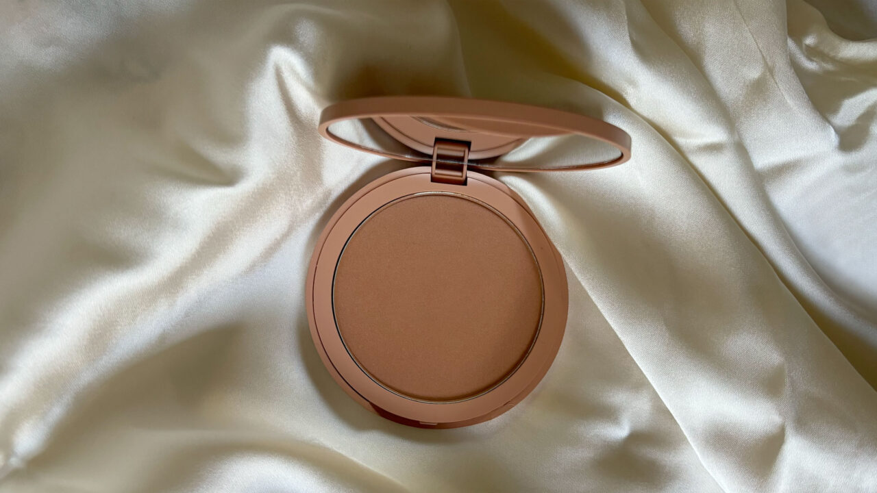 Sunkissed ohne Risiko: In der exklusiven Bronzer Masterclass auf sonrisa gibt es die besten Beauty-Hacks und Tipps von Profis für den Frühling 2024!