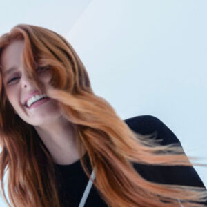 It's a good hair day: sonrisa weiss dank eines Hairstyling-Profis, wie ein einfacher Beauty-Hack die Haare verändern kann und für mehr Volumen und Glanz sorgt!