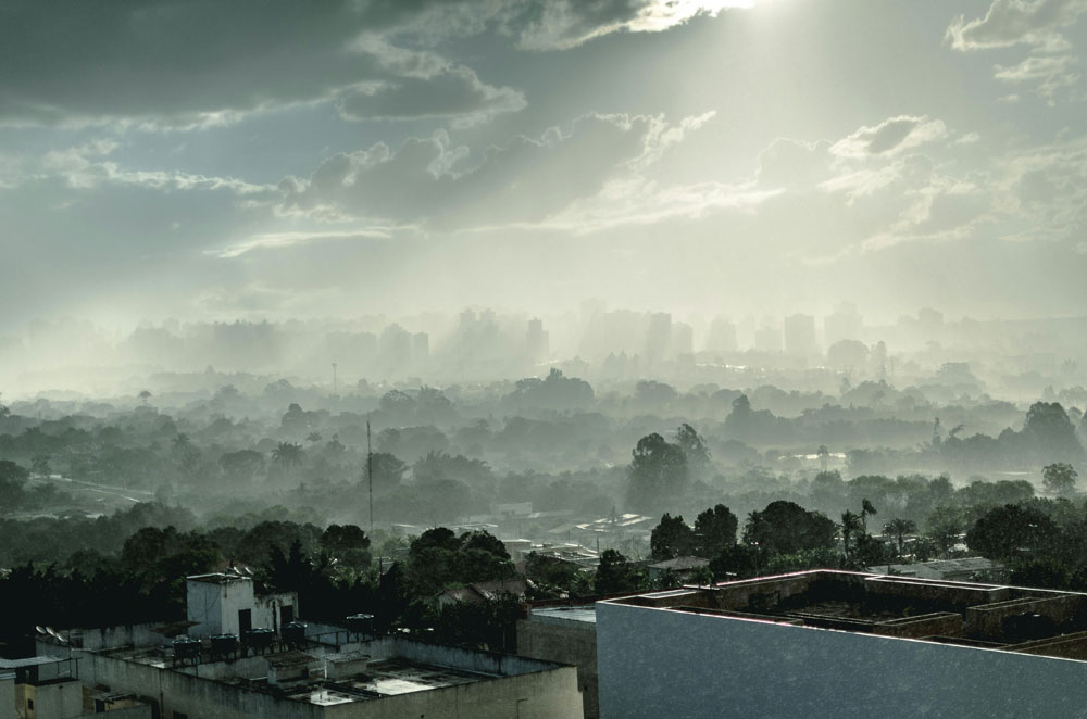 Haarschäden durch Air Pollution vermeiden: Auf sonrisa gibt es alle Informationen über die neusten Erkenntnisse und die besten Tipps zum Schutz des Haares vor Luftverschmutzung (sowie eine Verlosung von Produkten).