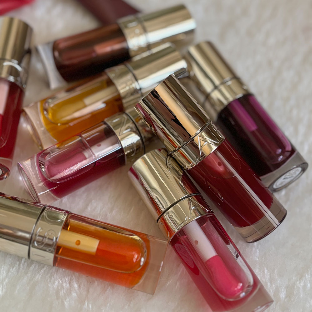 Lipstick-Lovers aufgepasst: sonrisa verlost ein riesiges Lippenstift-Set von Clarins im Wert von über 600 CHF! Findet heraus, was es mit der Clarins Lips Battle auf sich hat und macht mit.