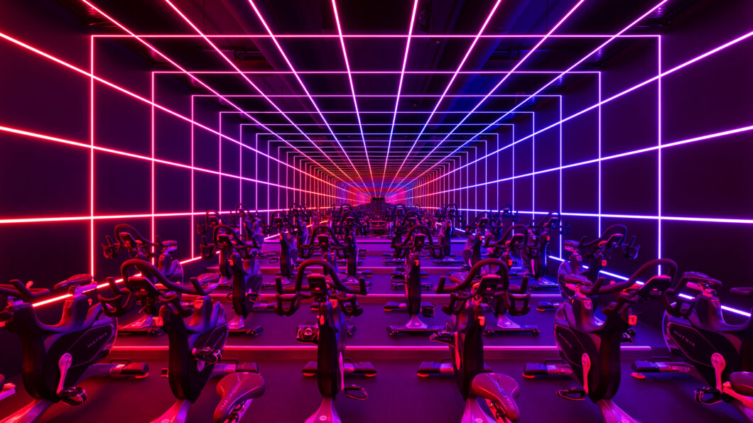 Indoor-Cycling: Warum der Fitness-Hype nicht nur für den Winter ideal ist