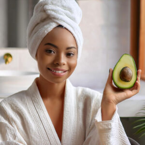 Selbstgemachte Beauty-Produkte sind im Trend. Doch was hilft wirklich? Entdecke die besten DIY-Hacks und vermeide häufige Fehler.