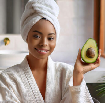 Selbstgemachte Beauty-Produkte sind im Trend. Doch was hilft wirklich? Entdecke die besten DIY-Hacks und vermeide häufige Fehler.