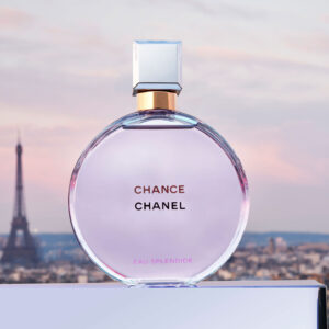 Ein Hauch von Glück, ein Flakon voller Gefühl: Auf sonrisa erfährst Du alles über das neue CHANEL Chance Eau Splendide und dazu gibt es exklusive Eindrücke von der luxuriösen Lancierungsparty in Paris.