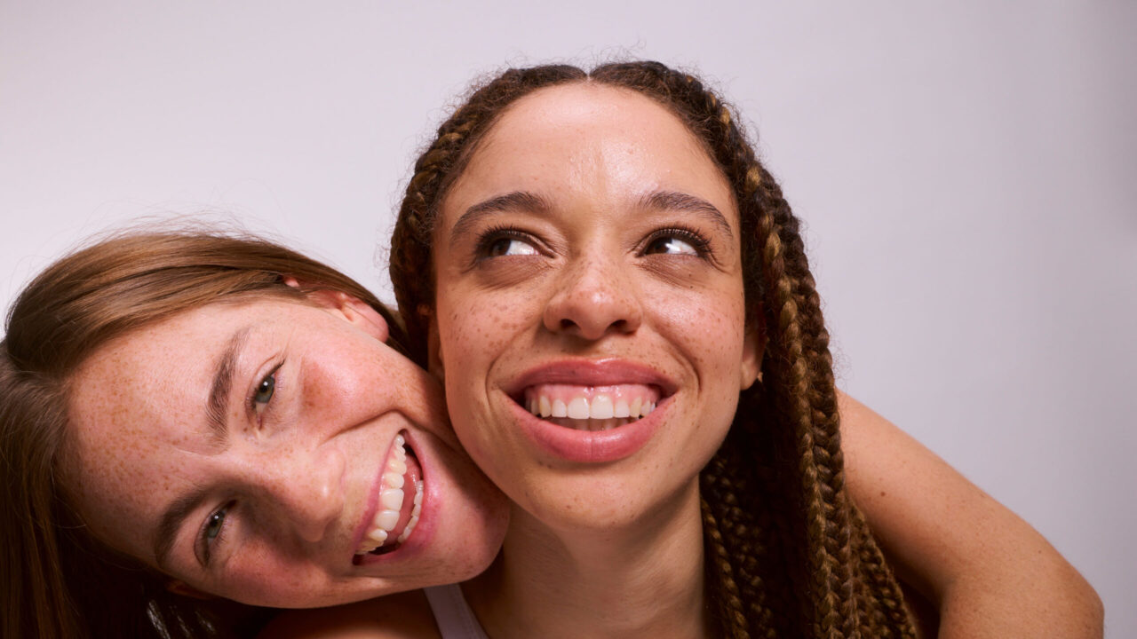 Täglicher Sonnenschutz ohne Kompromisse: Auf sonrisa erfährst Du, wie sich dank des neuen Brands Sun Matters die tägliche SPF in jede Beauty-Routine integrieren lässt.
