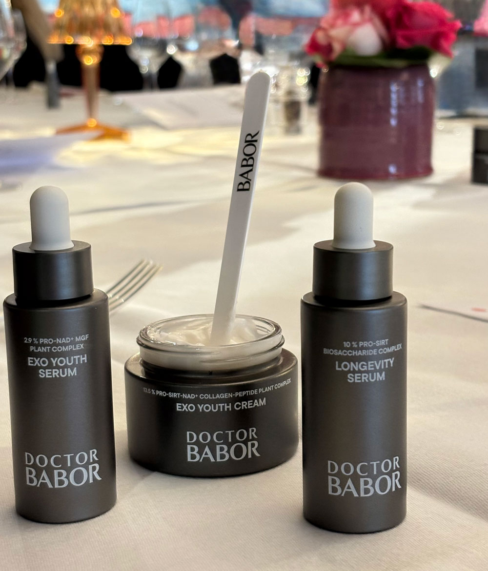 Smart, schön, sinnvoll: In den sonrisa Beauty-News vom November 2025 gib es die besten Highlights aus der Beauty-Welt.