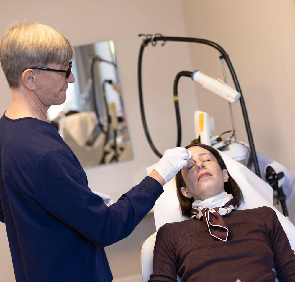 Hält Botox wirklich nur kurz? Mein persönlicher Erfahrungsbericht auf sonrisa erklärt, was bei mir den Unterschied gemacht hat und für wen sich die Behandlung eignet.