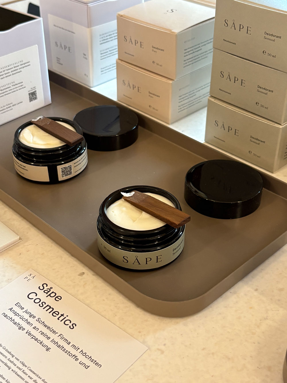 Swiss Clean Beauty at its best. Gewinne exklusive Såpe Cosmetics Skincare Sets bei sonrisa und entdecke natürliche Hautpflege made in Switzerland.