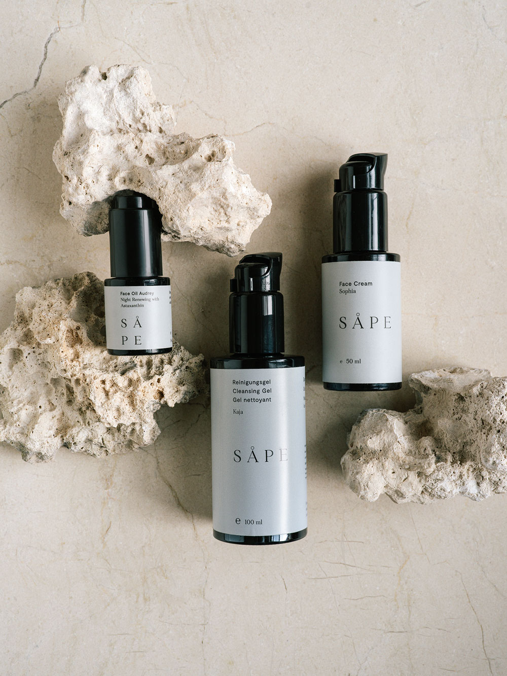 Swiss Clean Beauty at its best. Gewinne exklusive Såpe Cosmetics Skincare Sets bei sonrisa und entdecke natürliche Hautpflege made in Switzerland.