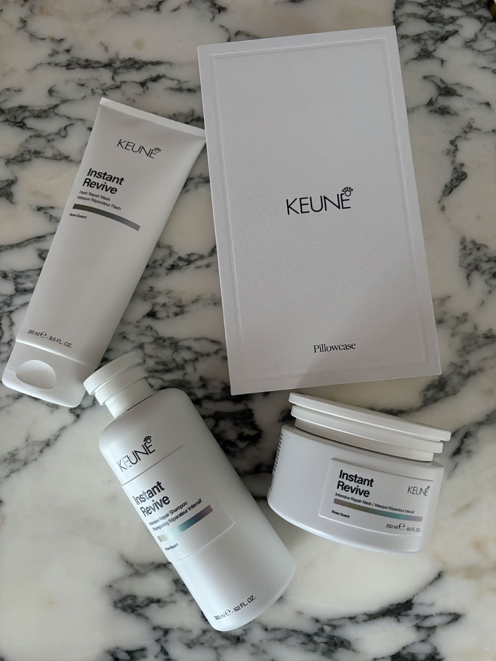 Bonding-Technik für Haare verständlich erklärt. Auf sonrisa erfährst Du, warum Bond Builder derzeit zu den wichtigsten Beauty-Innovationen gehören und was die neue Keune Instant Revive Linie für strapaziertes Haar leisten soll.