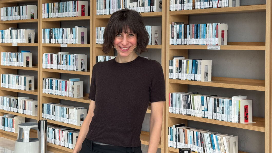 Jodi Picoult, Mel Robbins und Shrinking: Die besten Tipps zum Lesen, Hören und Schauen im März 2026