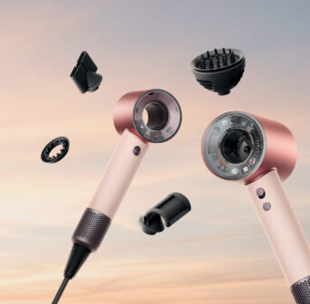 Auf sonrisa geht es um den neuen Dyson Supersonic Travel und warum der kompakte Hair Dryer in der Beauty-Szene als potenzielles Must-have für Reisen diskutiert wird.