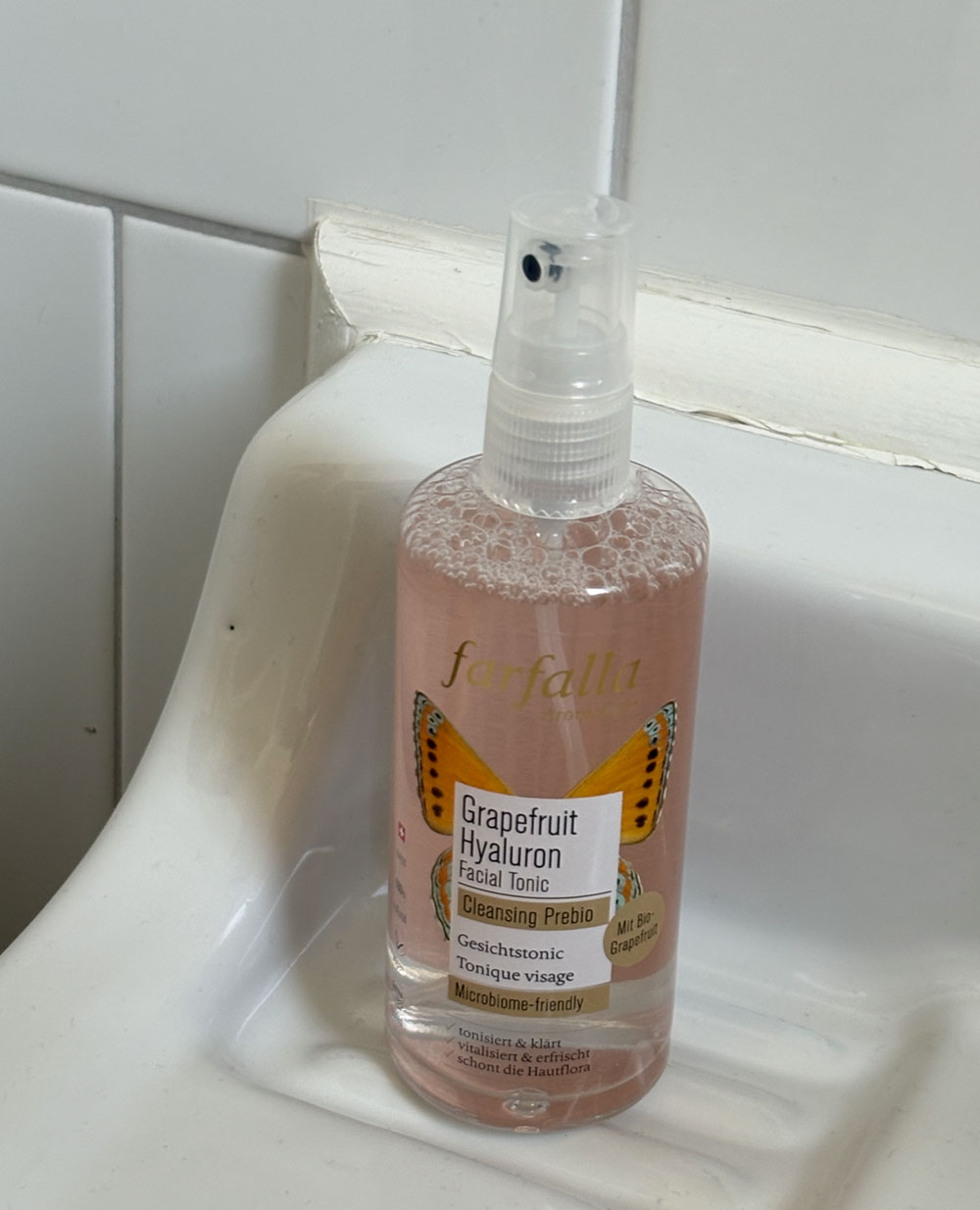 Die häufigsten Fehler bei der Gesichtsreinigung und wie Sie Ihre Haut richtig reinigen. Auf sonrisa erklären Hautpflege-Profis, worauf es ankommt.