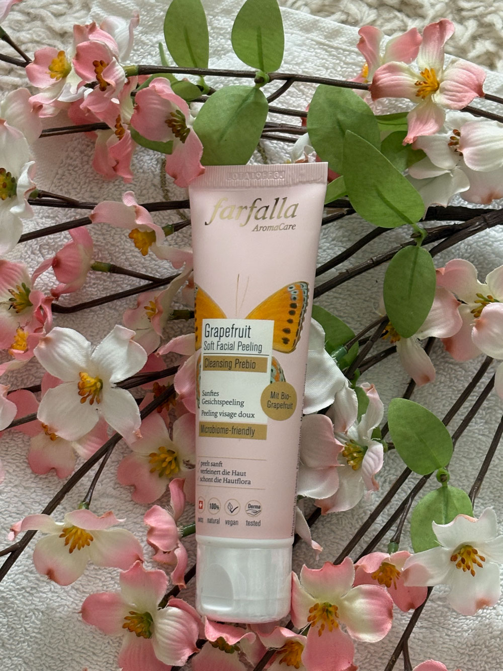 Die häufigsten Fehler bei der Gesichtsreinigung und wie Sie Ihre Haut richtig reinigen. Auf sonrisa erklären Hautpflege-Profis, worauf es ankommt.