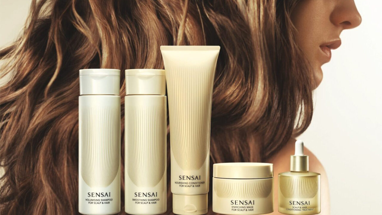 Feines Haar, unruhiges Haar oder einfach Lust auf eine luxuriöse neue Haarpflege-Routine? Sensai hat seine Haircare-Linie überarbeitet und auf sonrisa gibt es zwei komplette Sets mit exklusiver Überraschung zu gewinnen.